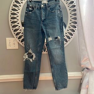 abercrombie’s & fitch ripped high rise mom jeans size 0R